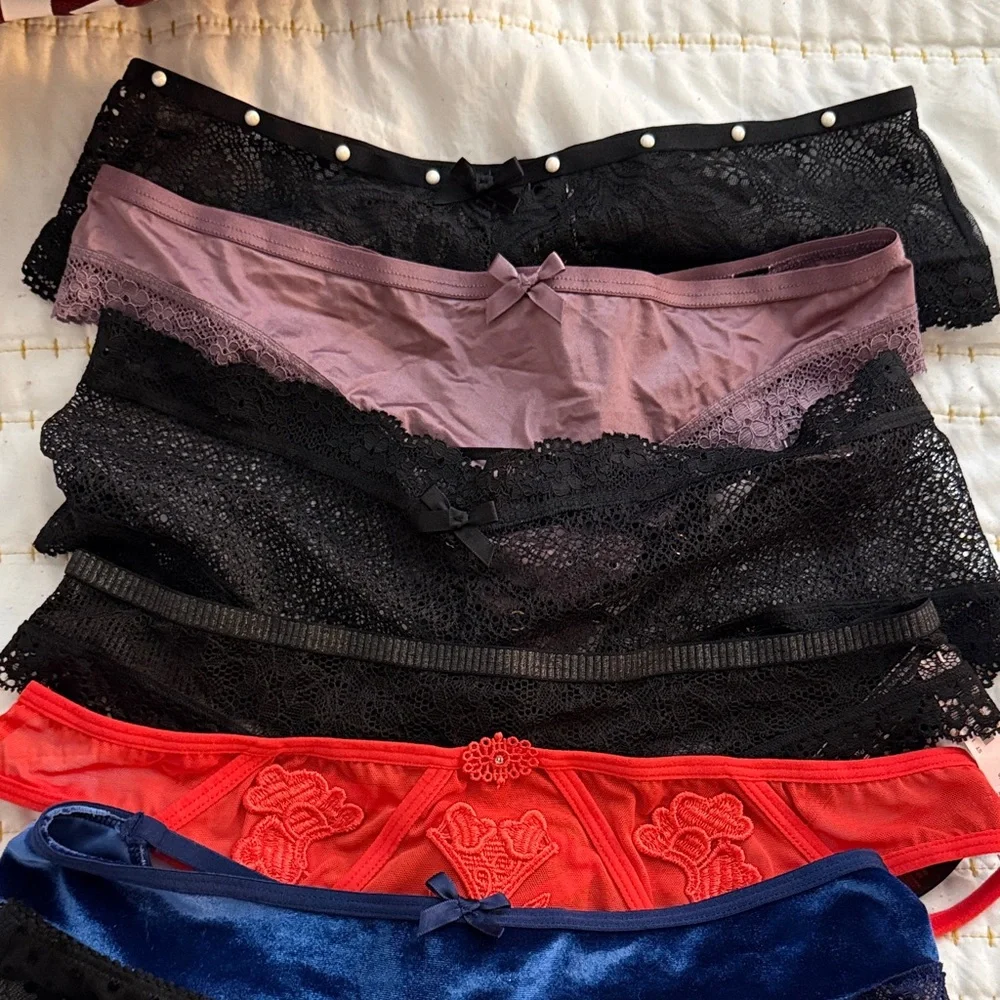 Victoria’s Secret MYSTERY Bundle - two panties thong or cheeky - SMALL - Picture 3 of 8